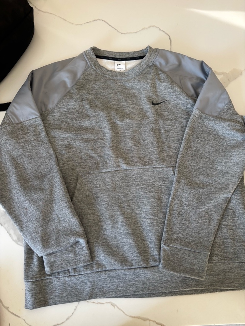 Nike Men’s Grey Therm-Fit Performance
 Crewneck Sweater XL